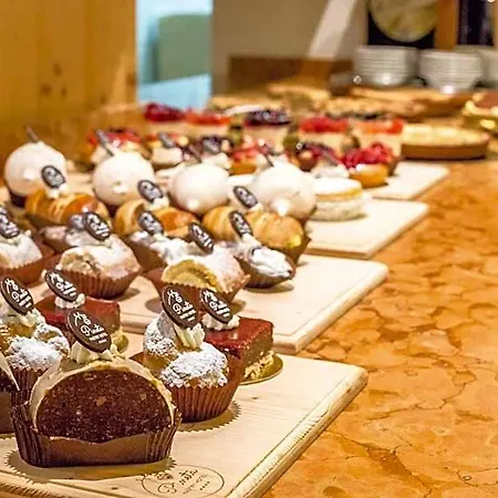 Pineta Pastry Ξενοδοχείο