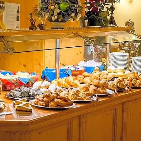 Pineta Pastry